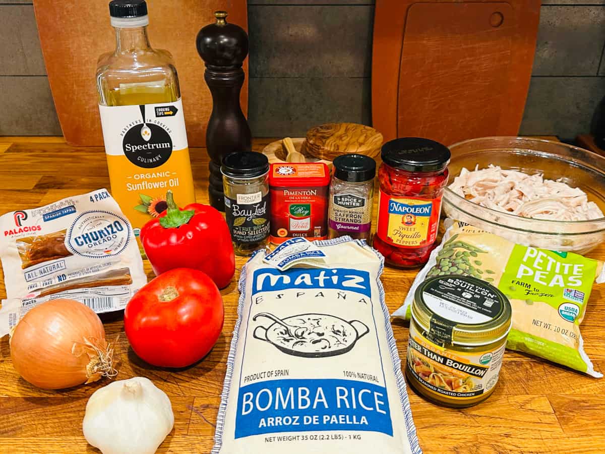 Ingredients for chicken paella.