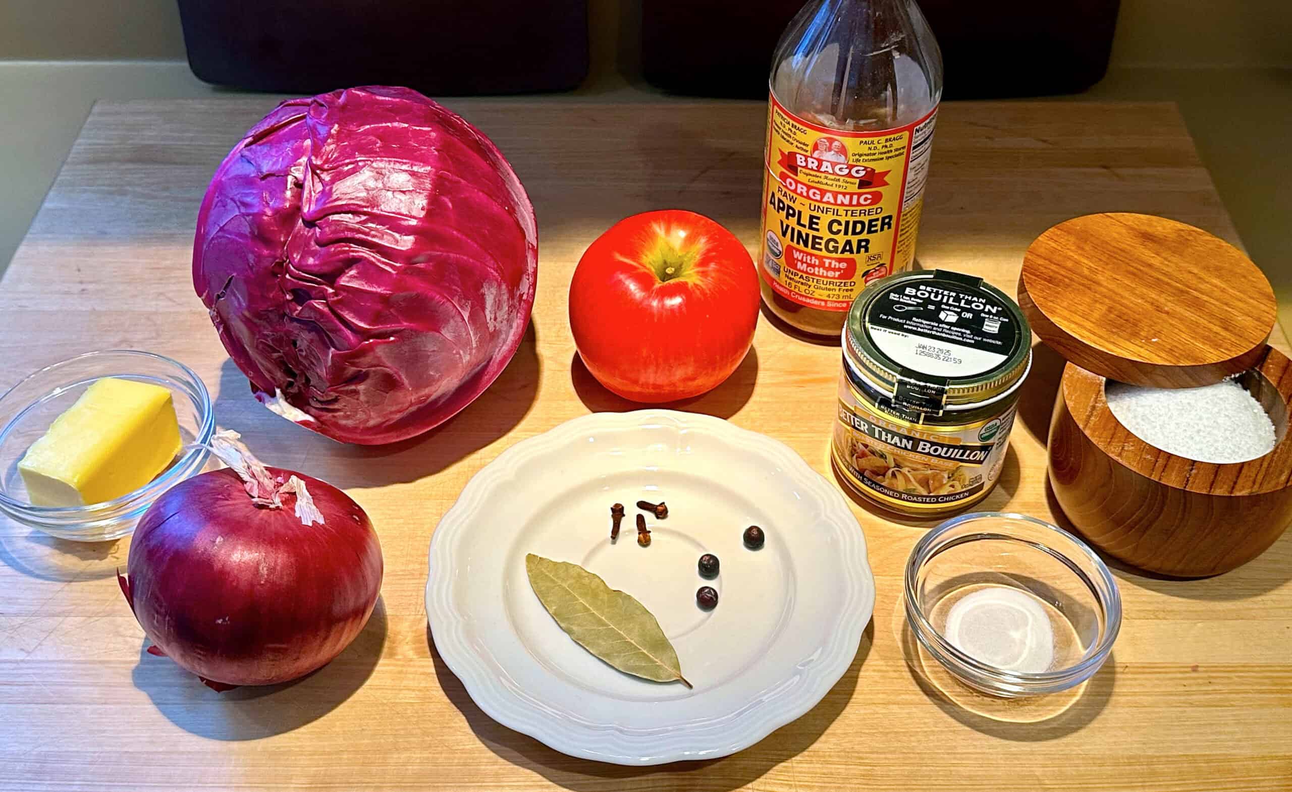 Ingredients for German red cabbage.